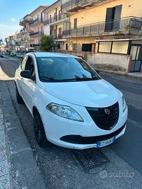 Lancia Y 2015 NEOPATENTATI