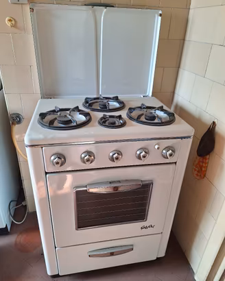 cucina d'epoca anni 50 GasFire 4 fuochi  Perfetta 