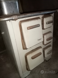 Stufa economica a legna