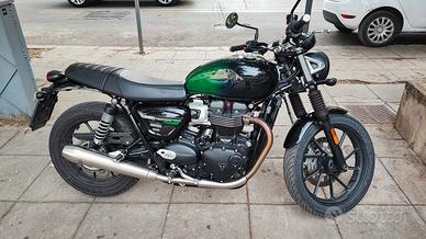 Triumph speed twin 900