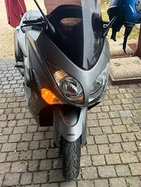 Yamaha T Max - 2009