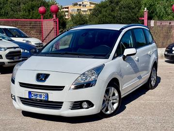 Peugeot 5008 1.6 HDi 115CV Allure