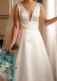 VESTITO DA SPOSA completo di scarpe e velo lungo