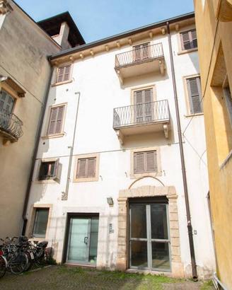 Appartamento di 90 m² con 3 locali a Verona
