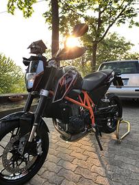 KTM DUKE 690