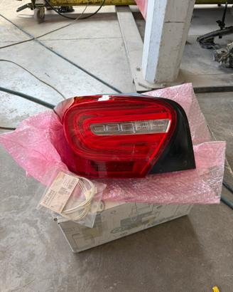 Fanale mercedes