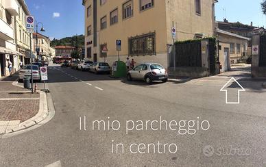Centralissimo posto auto