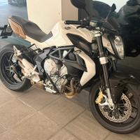 Mv Agusta Brutale 675