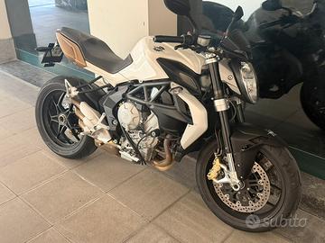 Mv Agusta Brutale 675