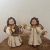 Chiara e Stella presepe Giubileo Thun