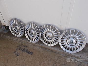 4 Pattane da 16 pollici x Alfa  originali  permuto