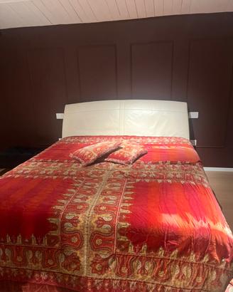 Letto in pelle