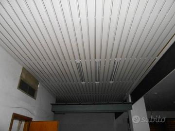 Immobile di 120 m² con 1 locale a Lucca
