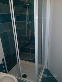 10 box doccia 80 euro ciascuno, anche singolarme