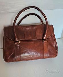 Borsa vintage in vera pelle robusta 