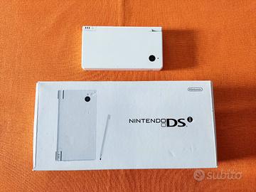 Nintendo DSi bianco con scatola 