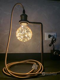 Lampada da tavolo/comodino