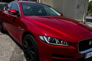 Jaguar Xe 2.0 awd 180cv