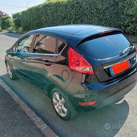 FORD Fiesta 5ª serie - 2010