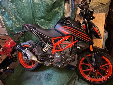 Ktm Duke 125 per pezzi di ricambio