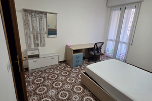 2 camere in appartamento ristrutturato