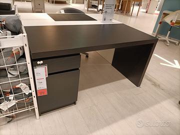 scrivania ikea