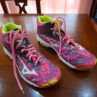 Mizuno Wave lightning z4