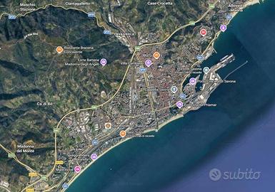 Attività / Licenza di 1940 m² con 2 locali a Savon