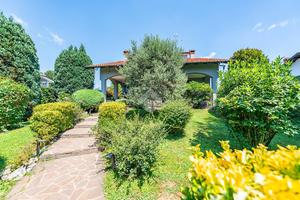 VILLA SINGOLA A RESCALDINA