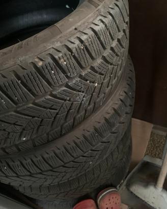4 GOMME INVERNALI 215 60 R 17