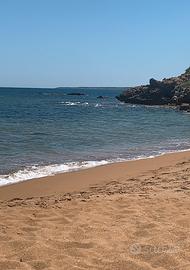 Capocolonna terreno sulla spiaggia