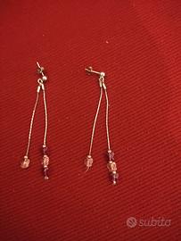 Orecchini pendenti con farfalla 