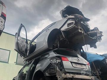 OPEL INSIGNIA AN09 1956G 118KW A20DTH