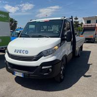 Iveco daily 35-120 cassone fisso lungo 017