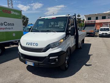 Iveco daily 35-120 cassone fisso lungo 017