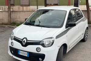 TWINGO