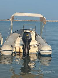 Gommone Lomac 4,80 motore mercury 25/50 4 tempi