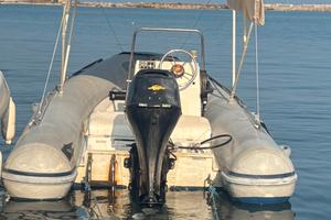 Gommone Lomac 4,80 motore mercury 25/50 4 tempi