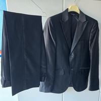 vestito elegante per il ragazzo 
