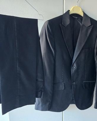vestito elegante per il ragazzo 