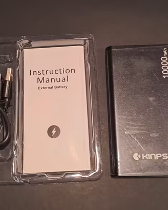 Batteria portatile ( power bank ) .