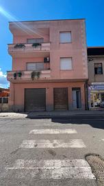 Guspini - Indipendente trilivelli con box auto