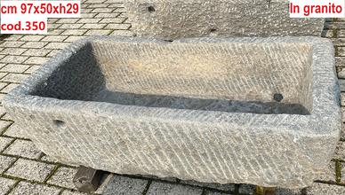 Antico lavello vasca in pietra granito