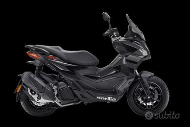 Aprilia SR GT200