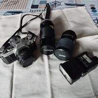 macchina fotografica Canon A E -1 con 3 accessori