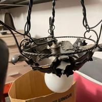 lampadario antico in ferro battuto