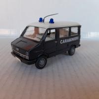 MODELLO IVECO DAILY BUS CARABINIERI OLD CARS