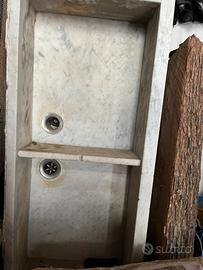 Lavello doppio in marmo