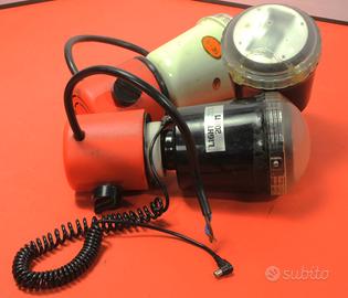 Coppia di Lampade Flash attacco E27 con slave