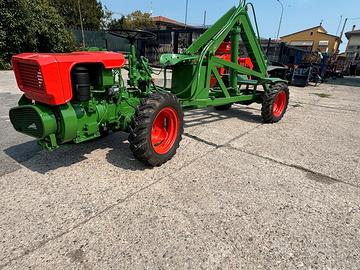 T45 TRATTORINO GOLDONI 4×4 CON GRU IDRAULICO